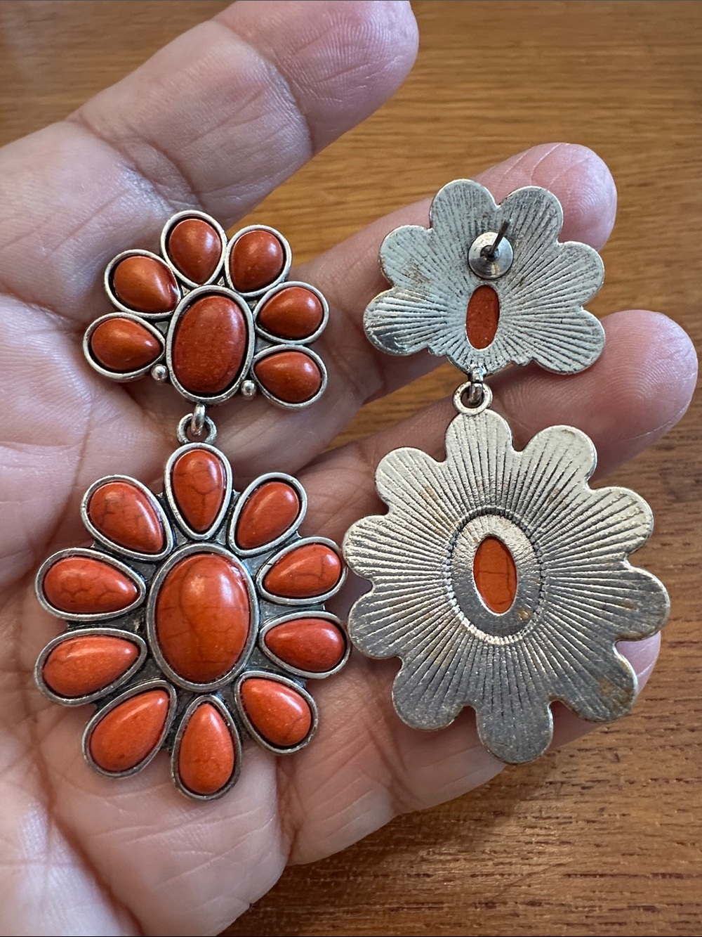🧡  Floral Stone Drop Earrings on a Silver-Tone Metal Setting 🧡